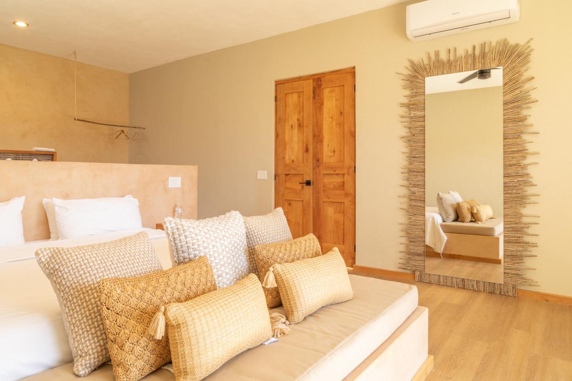 Cerritos Surf Town - Beach Front Property El Pescadero  المظهر الخارجي الصورة