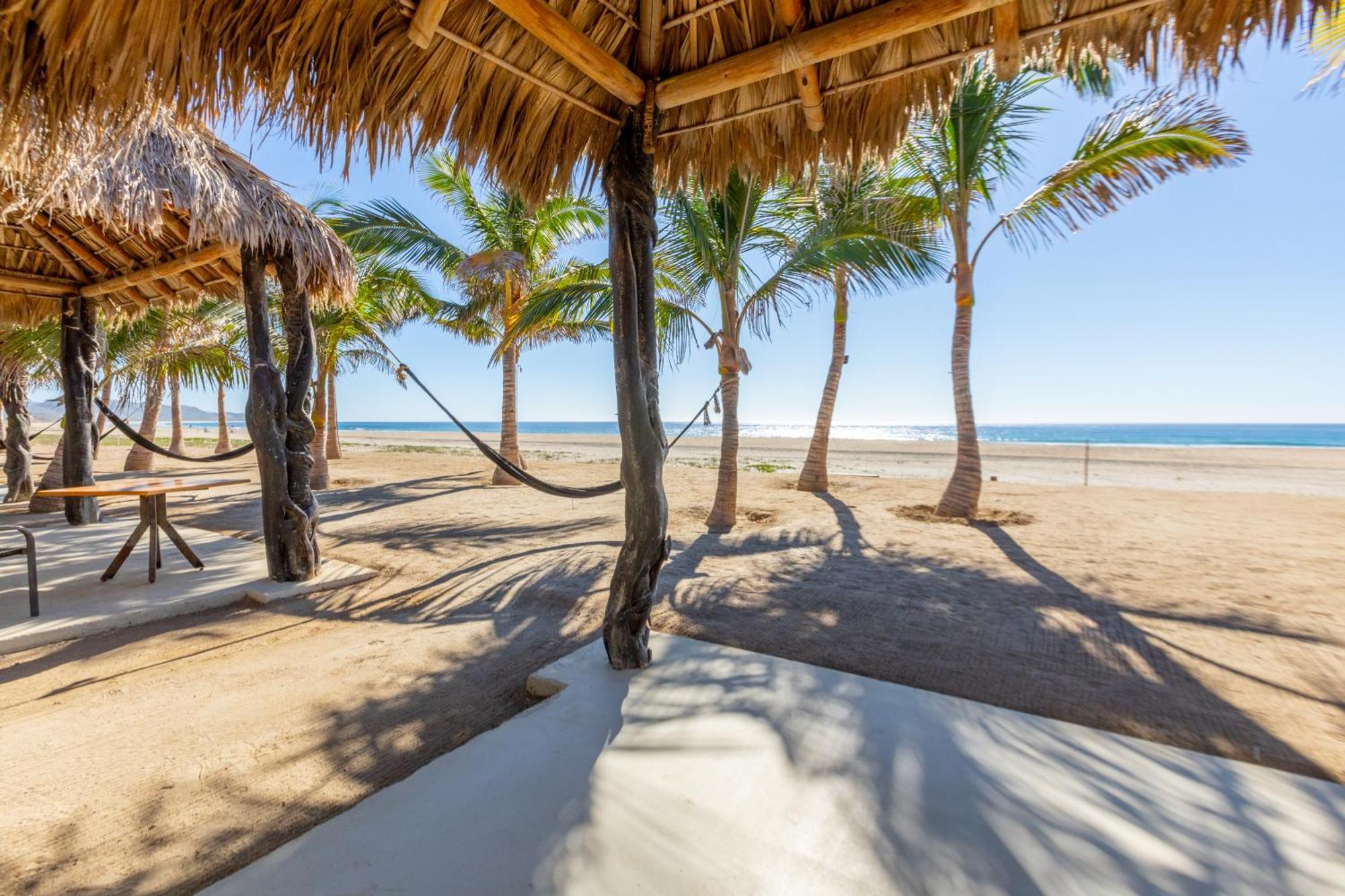 Cerritos Surf Town - Beach Front Property El Pescadero  المظهر الخارجي الصورة